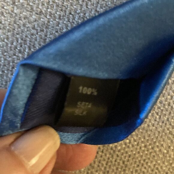 Peter Elliot Silk Satin Narrow Blue Tie Handmade in Italy. - Picture 5 of 6